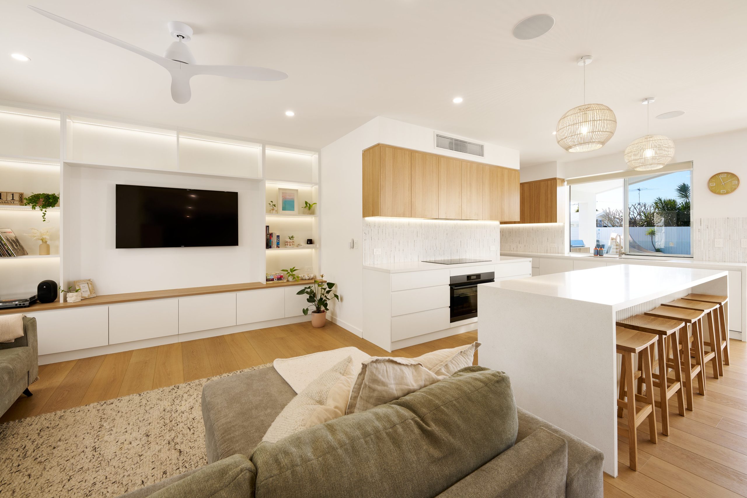 Modern open-plan living room and kitchen design